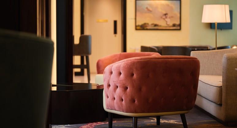 The Pearl Lounge on Arrivals