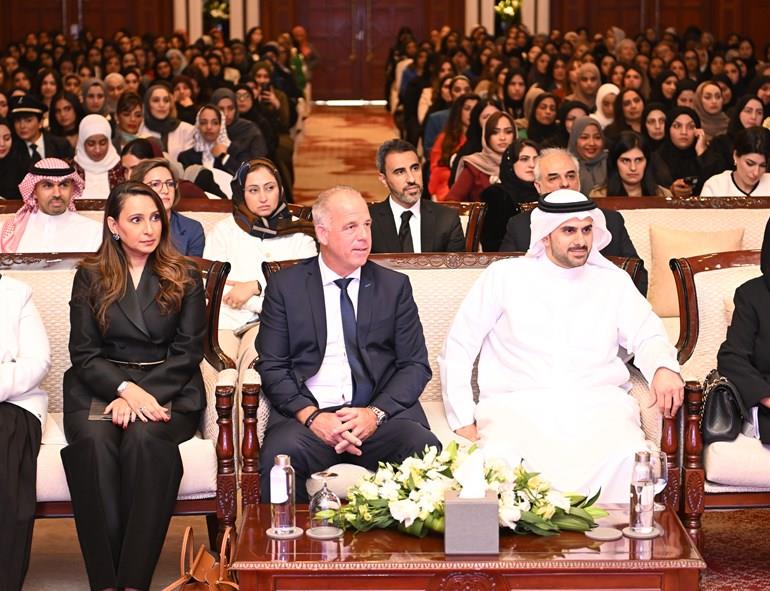 مجموعة طيران الخليج تكرّم المرأة البحرينية الرائدة في صناعة مستقبل الطيران 