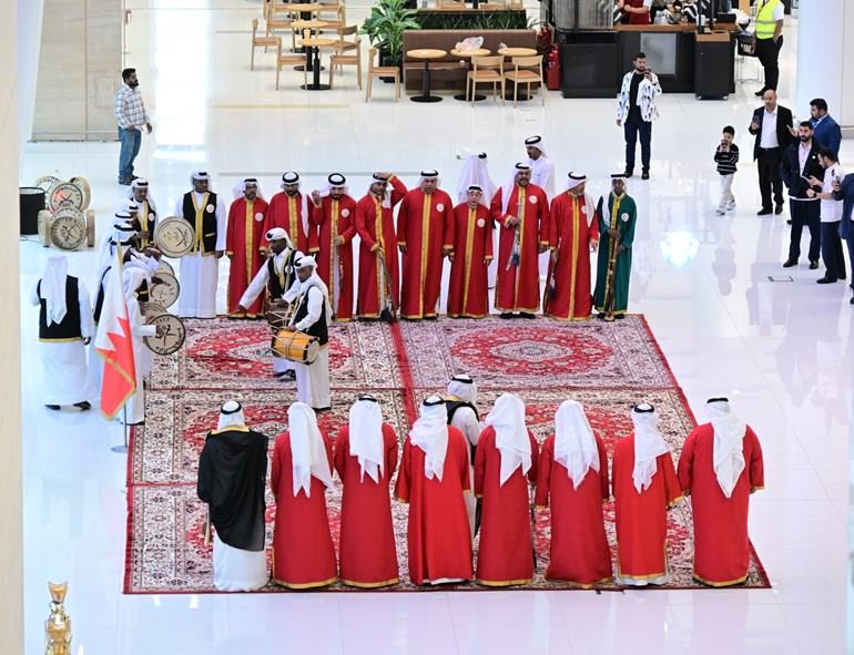 مطار البحرين الدولي يرحب بزوار البحرين في أعيادها الوطنية 